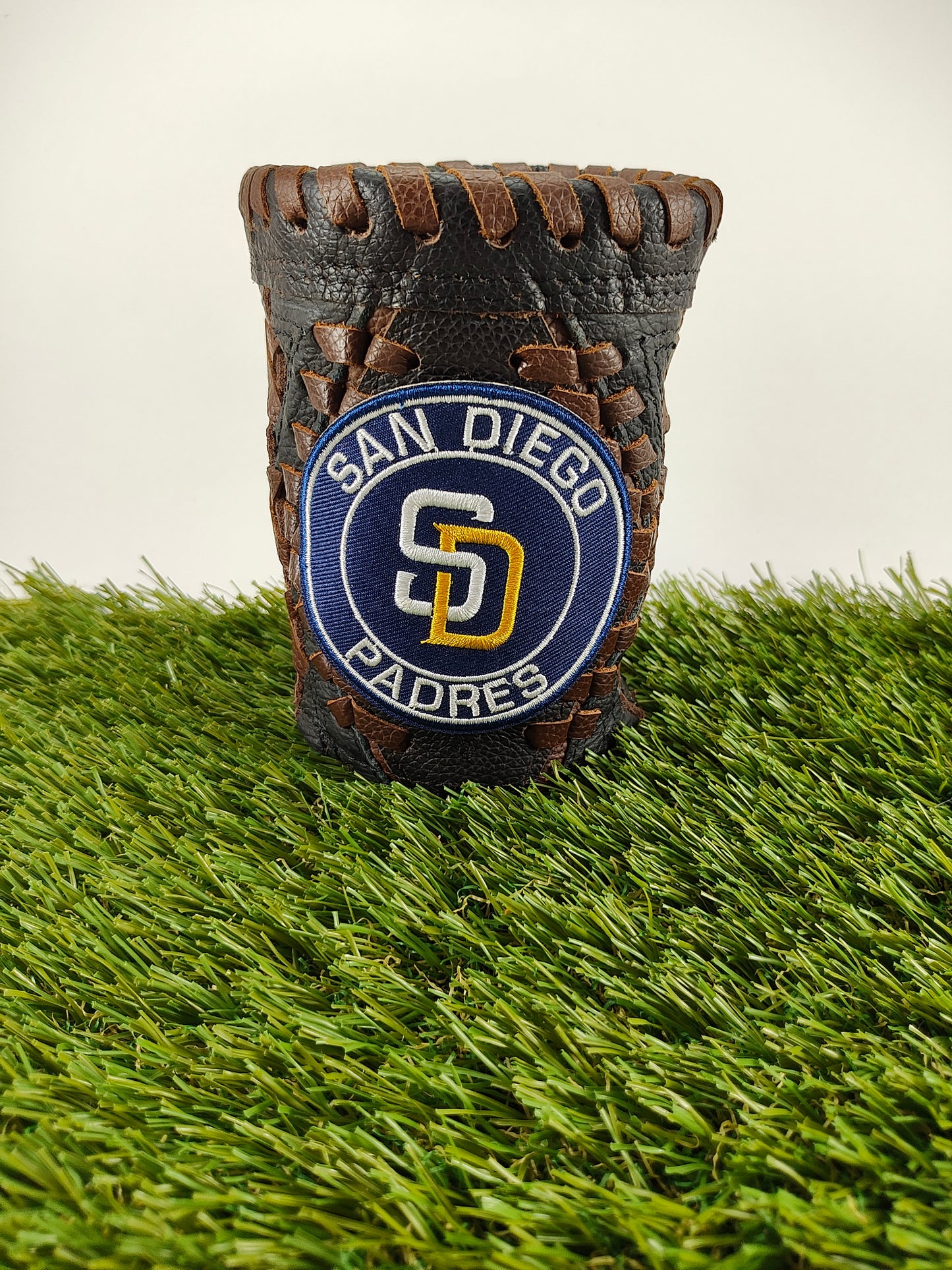 Short Black Diamond Coozie - San Diego Padres Circle