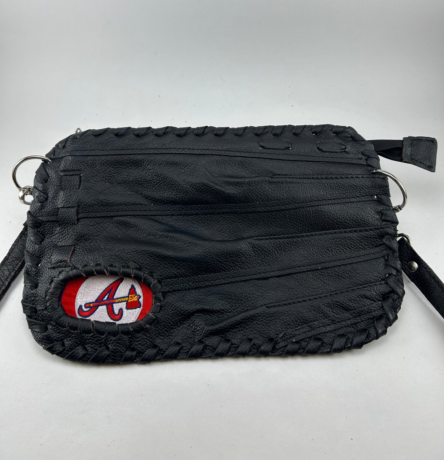 Black Finger Glove Purse - Atlanta Braves A Round Tomahawk