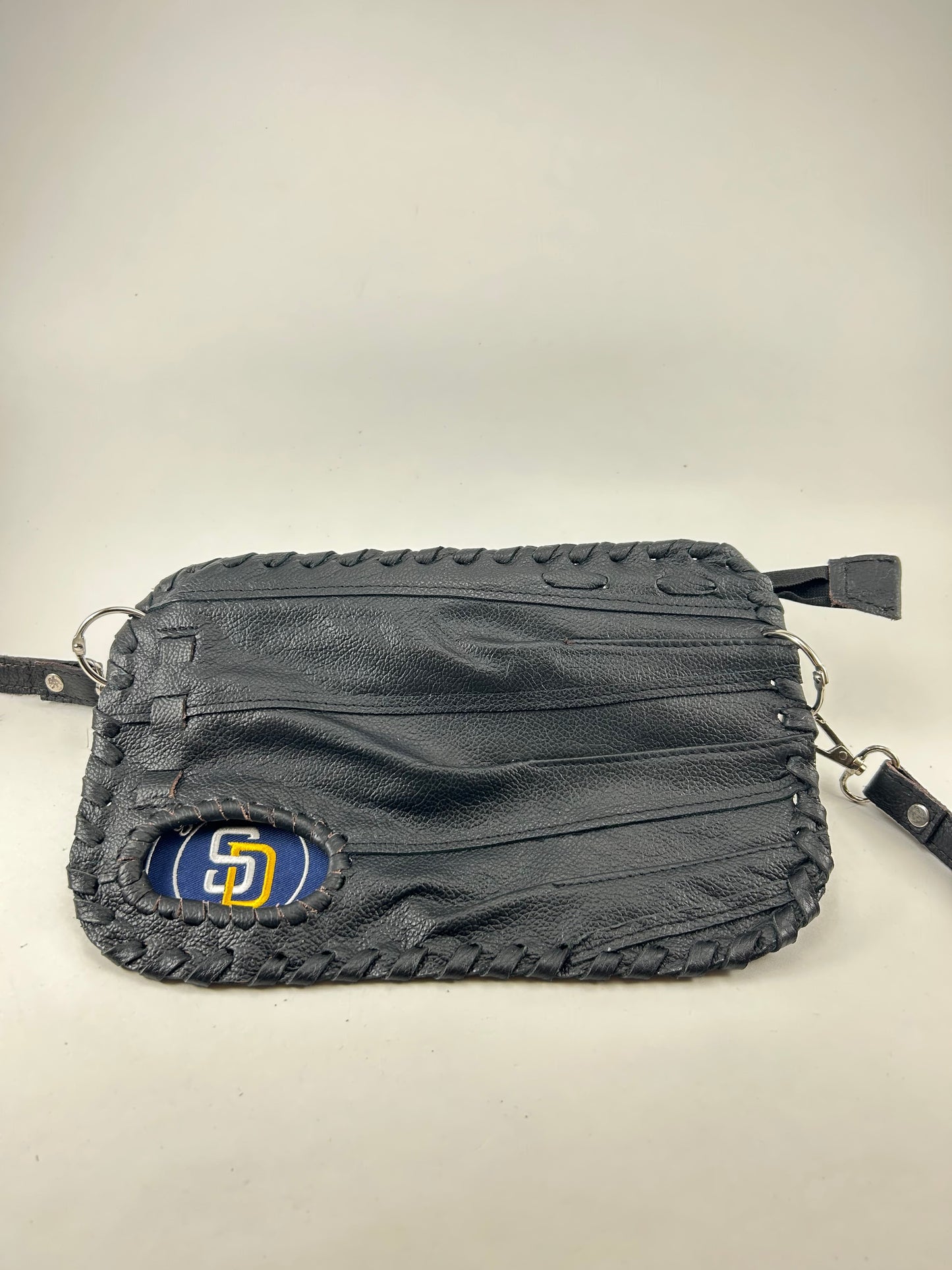Black Finger Glove Purse - San Diego Padres SD on Blue