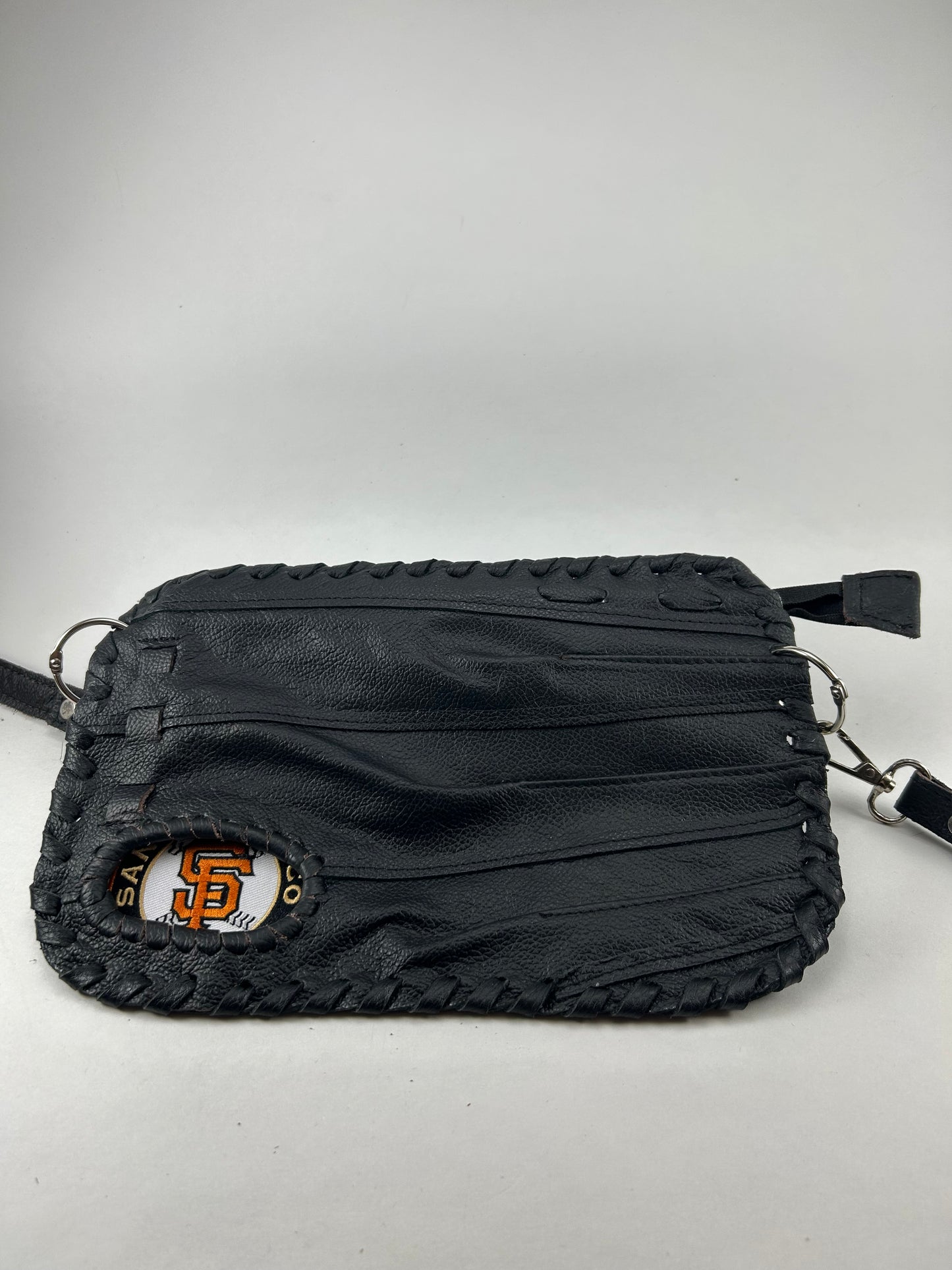 Black Finger Glove Purse - San Francisco Giants SF Circle