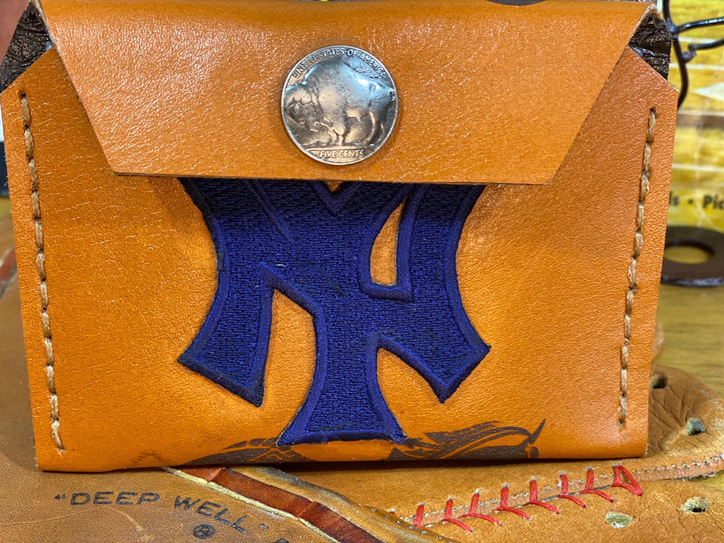 New York Yankees/Buffalo Head Snap Wallet
