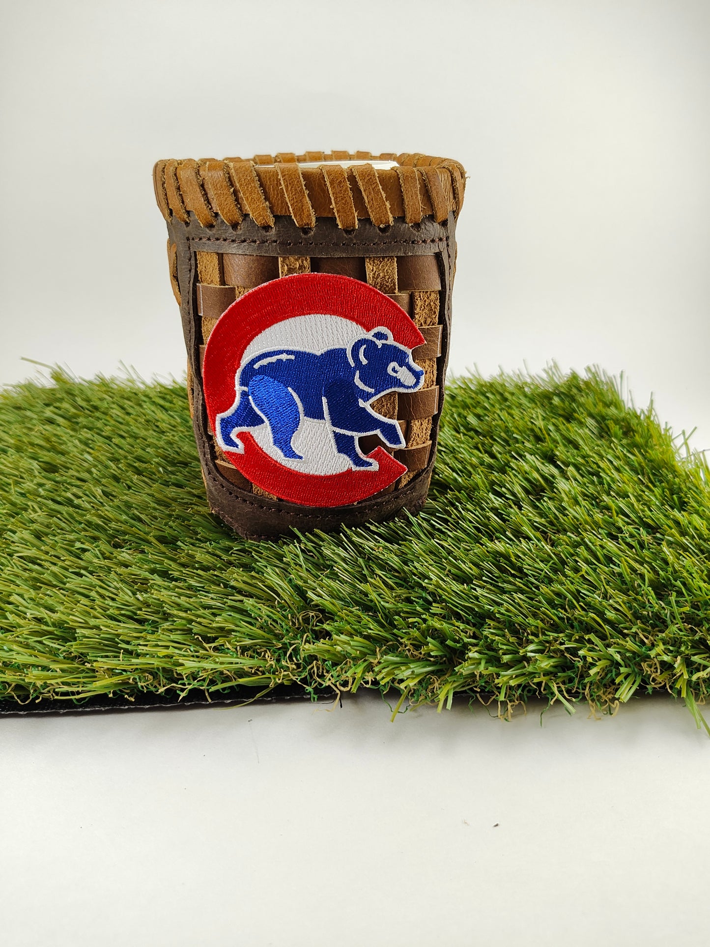 Pocket Coozie - Chiacgo Cubs Walking White