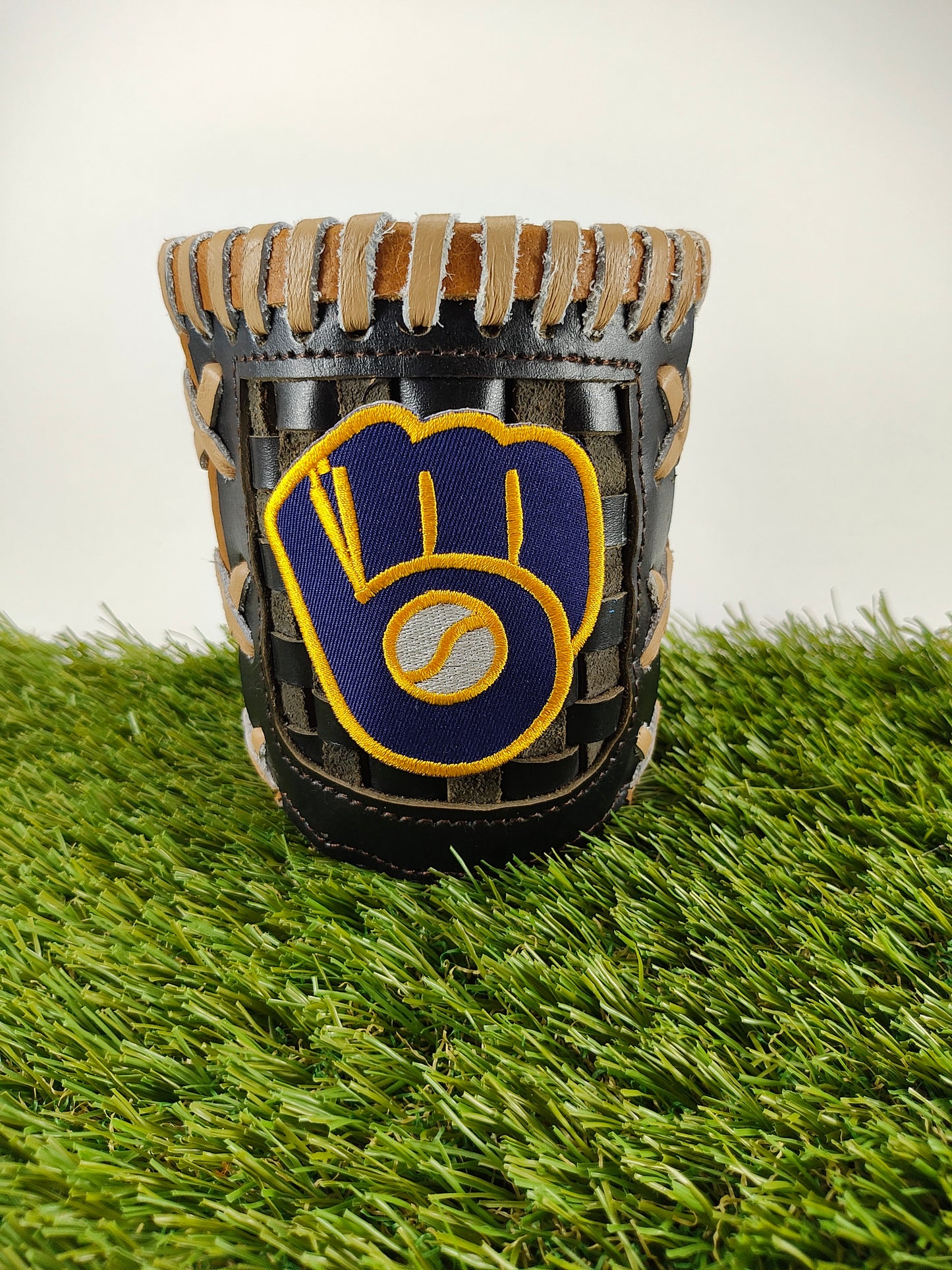 Pocket Coozie - Milwaukee Brewers Mitt