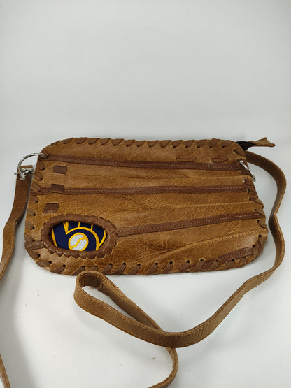 Glove Finger Purse - Milwaukee Brewers Mitt