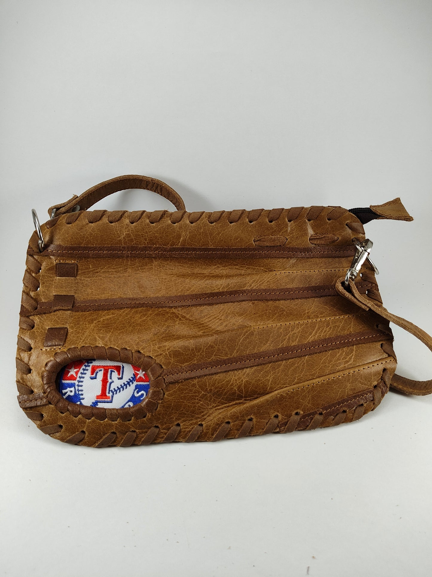 Glove Finger Purse - Texas Rangers Emblem