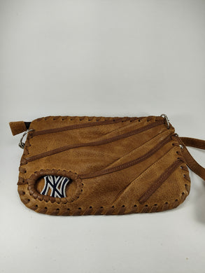 Glove Finger Purse - New York Yankee's NY