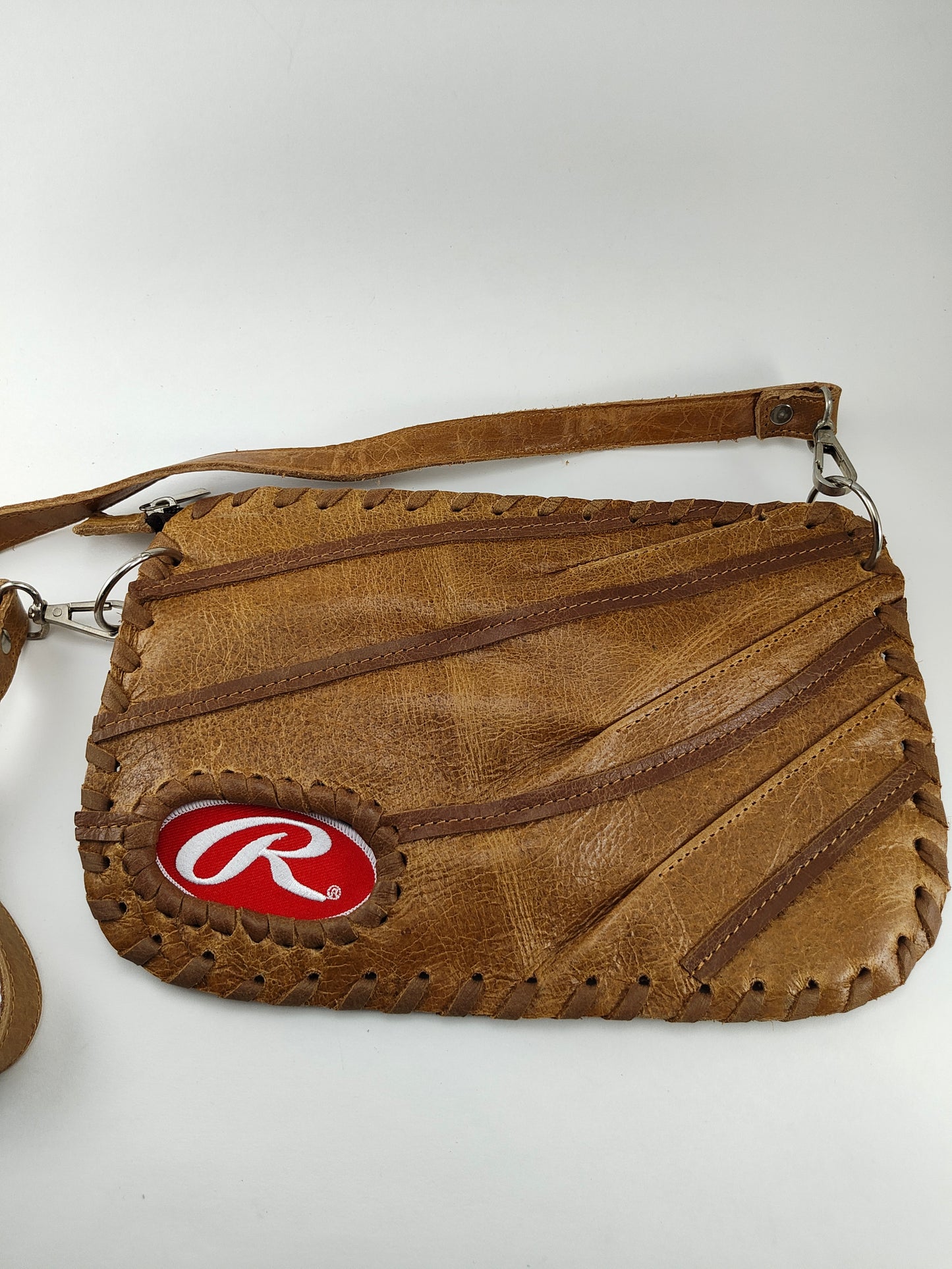 Finger Glove Purse - Rawlings R Patch