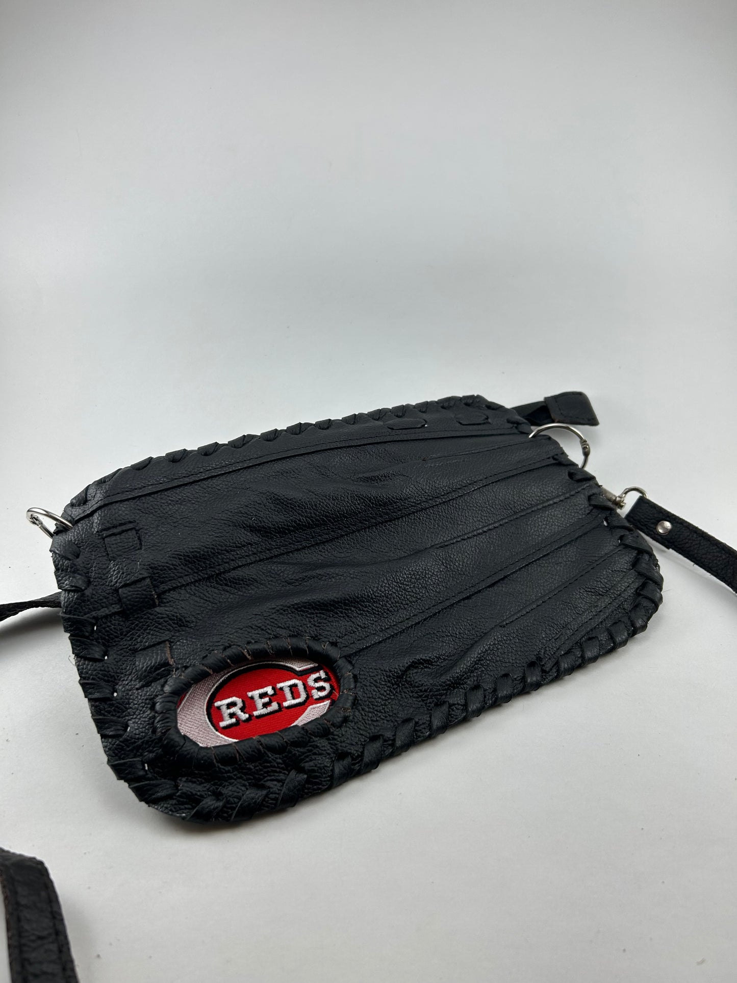 Black Finger Glove Purse - Cincinnati Reds C