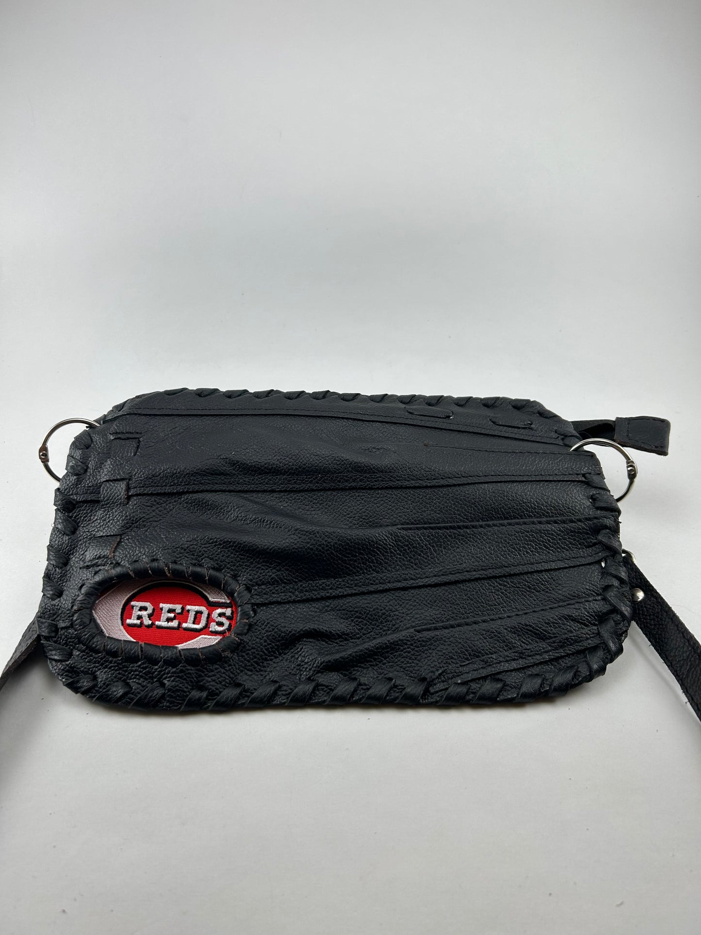 Black Finger Glove Purse - Cincinnati Reds C