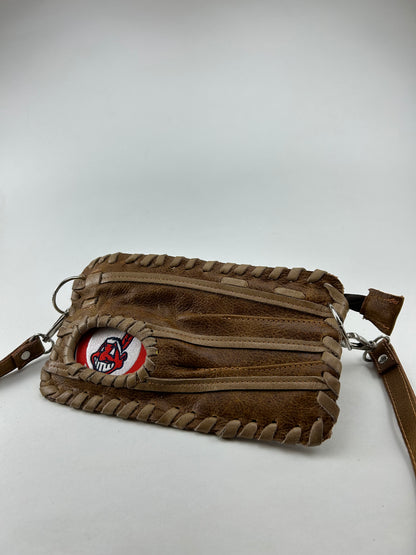 Finger Glove Wristlet - Cleveland Indians Wahoo Circle