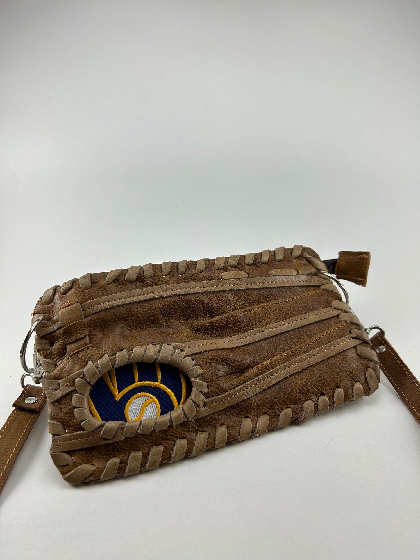 Finger Glove Wristlet - Milwaukee Brewers Mitt