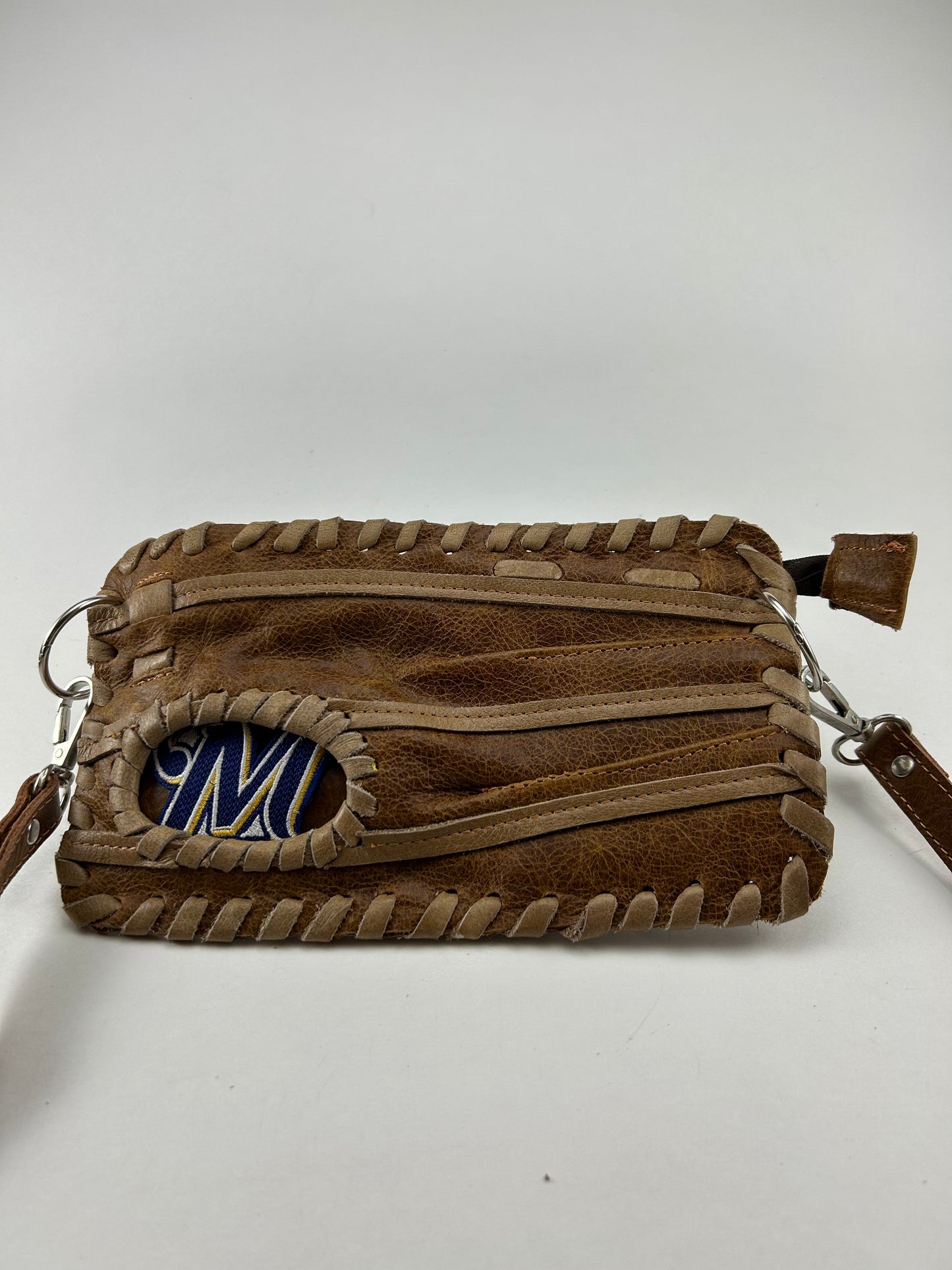 Finger Glove Wristlet - Milwaukee Brewers M