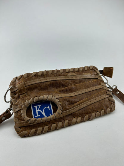 Finger Glove Wristlet - Kansas City Royals Crown