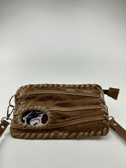 Finger Glove Wristlet - Miami Marlins