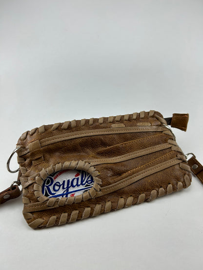 Finger Glove Wristlet - Kansas City Royals Emblem