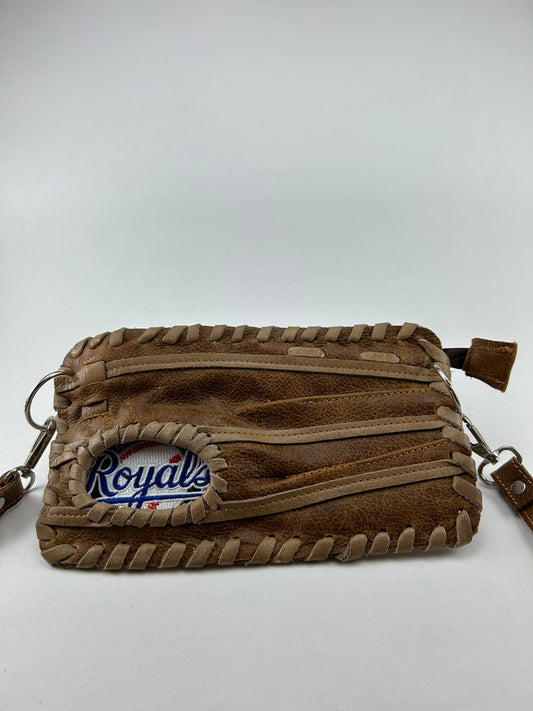 Finger Glove Wristlet - Kansas City Royals Emblem