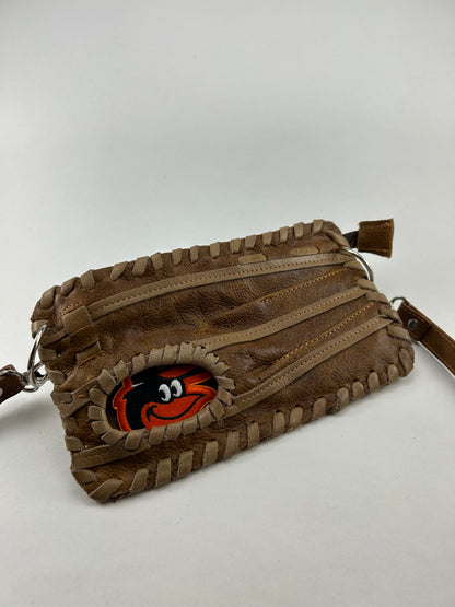 Finger Glove Wristlet - Baltimore Orioles Birdface