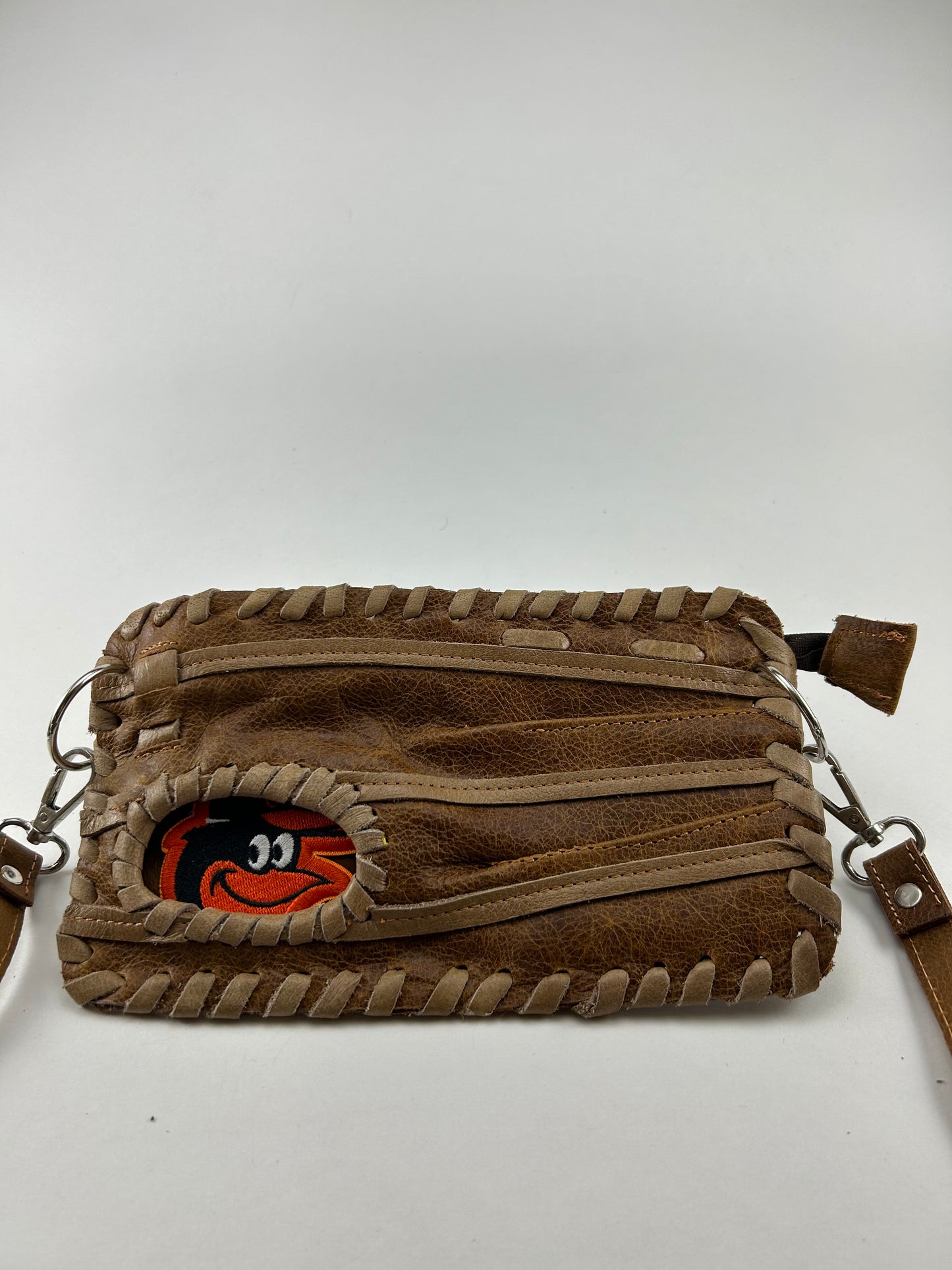 Finger Glove Wristlet - Baltimore Orioles Birdface