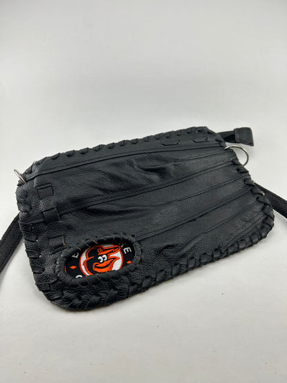 Black Finger Glove Purse - Baltimore Orioles Round