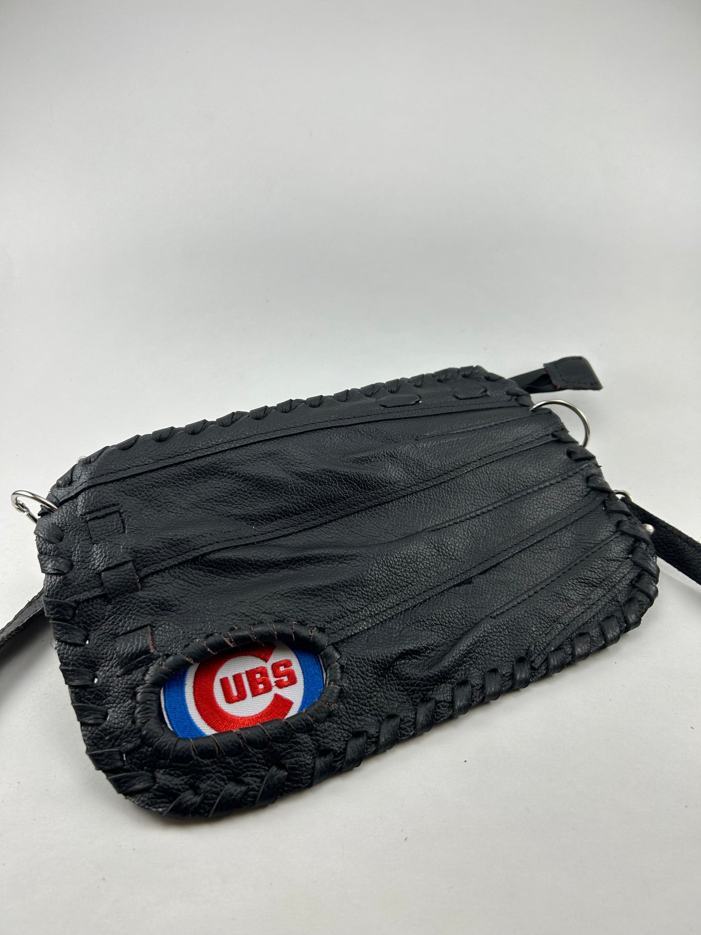 Black Finger Glove Purse - Chicago Cubs C