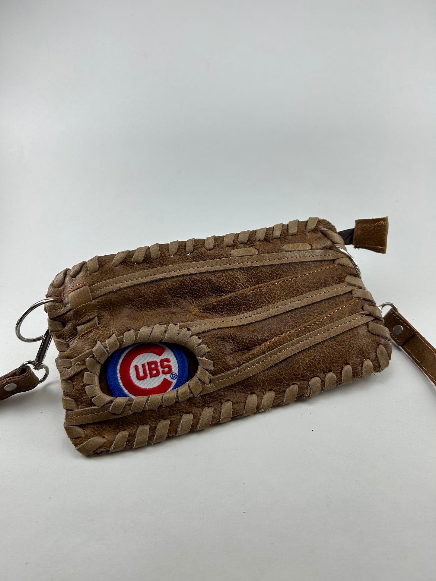 Finger Glove Wristlet - Chicago Cubs C