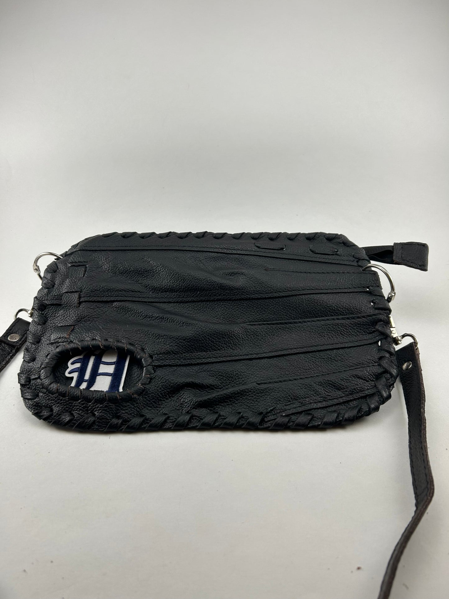 Black Finger Glove Purse - Detroit Tigers Old English D