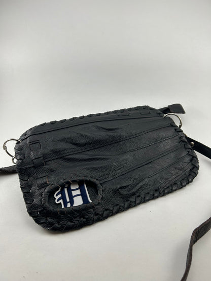 Black Finger Glove Purse - Detroit Tigers Old English D