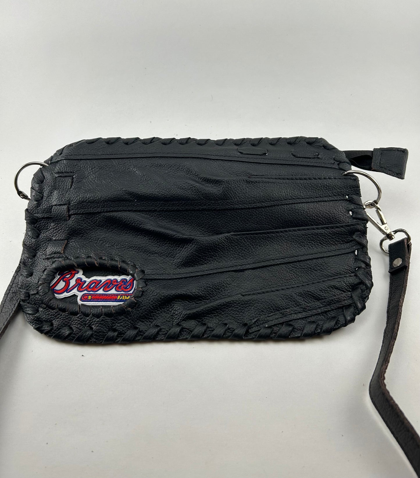 Black Finger Glove Purse - Atlanta Braves Script