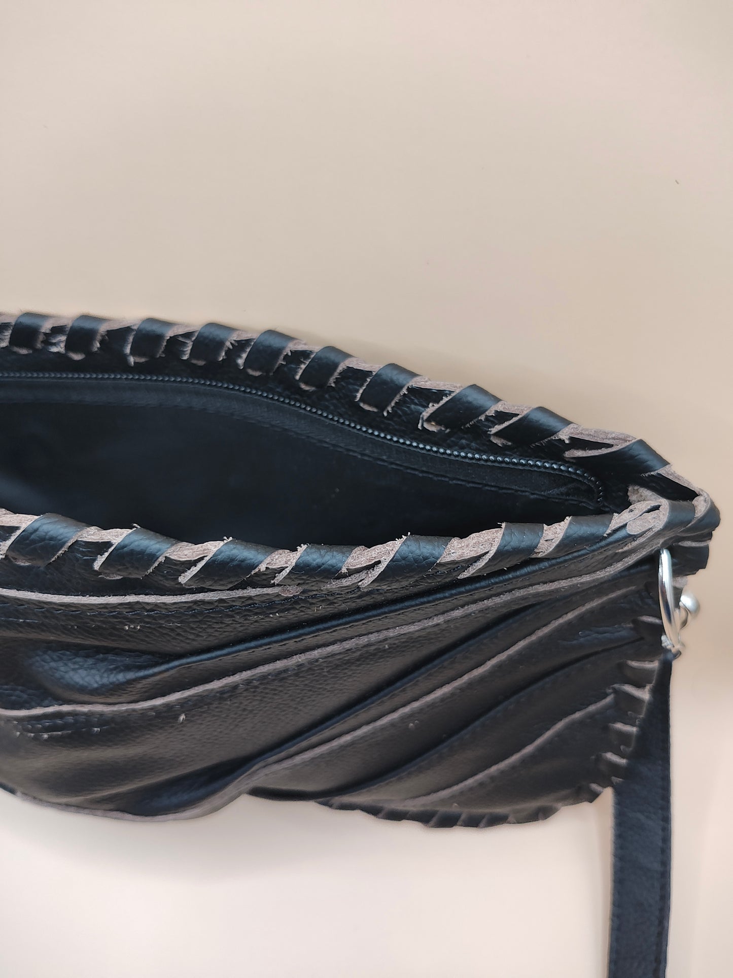 Black Finger Glove Purse - Atlanta Braves Script