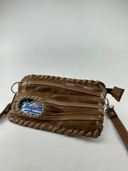 Finger Glove Wristlet - Los Angeles Dodgers Comet