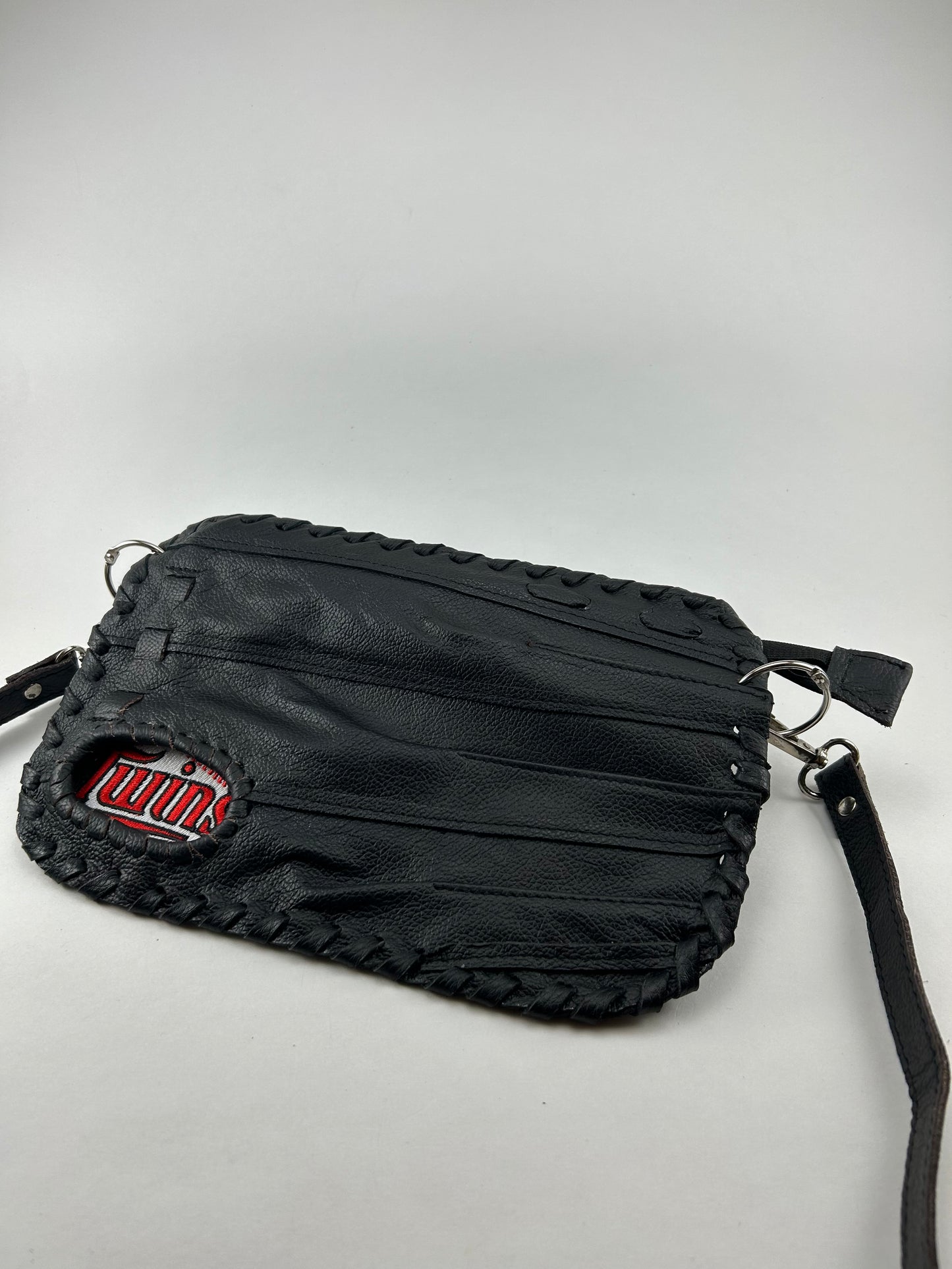 Black Finger Glove Purse - Minnesota Twins Baseball