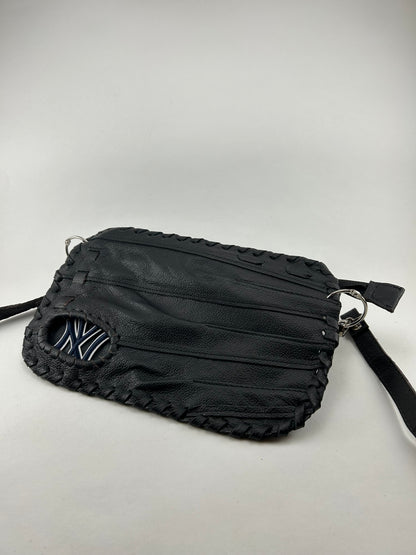 Black Finger Glove Purse - New York Yankees NY