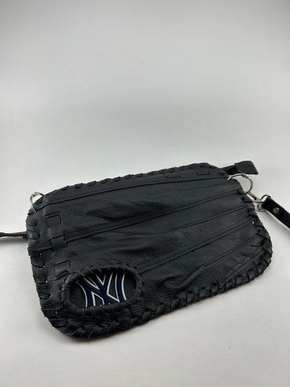 Black Finger Glove Purse - New York Yankees NY