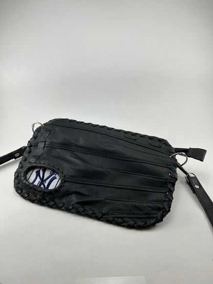 Black Finger Glove Purse - New York Yankees Pinstripes