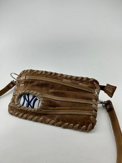 Finger Glove Wristlet - New York Yankees Pinstripe