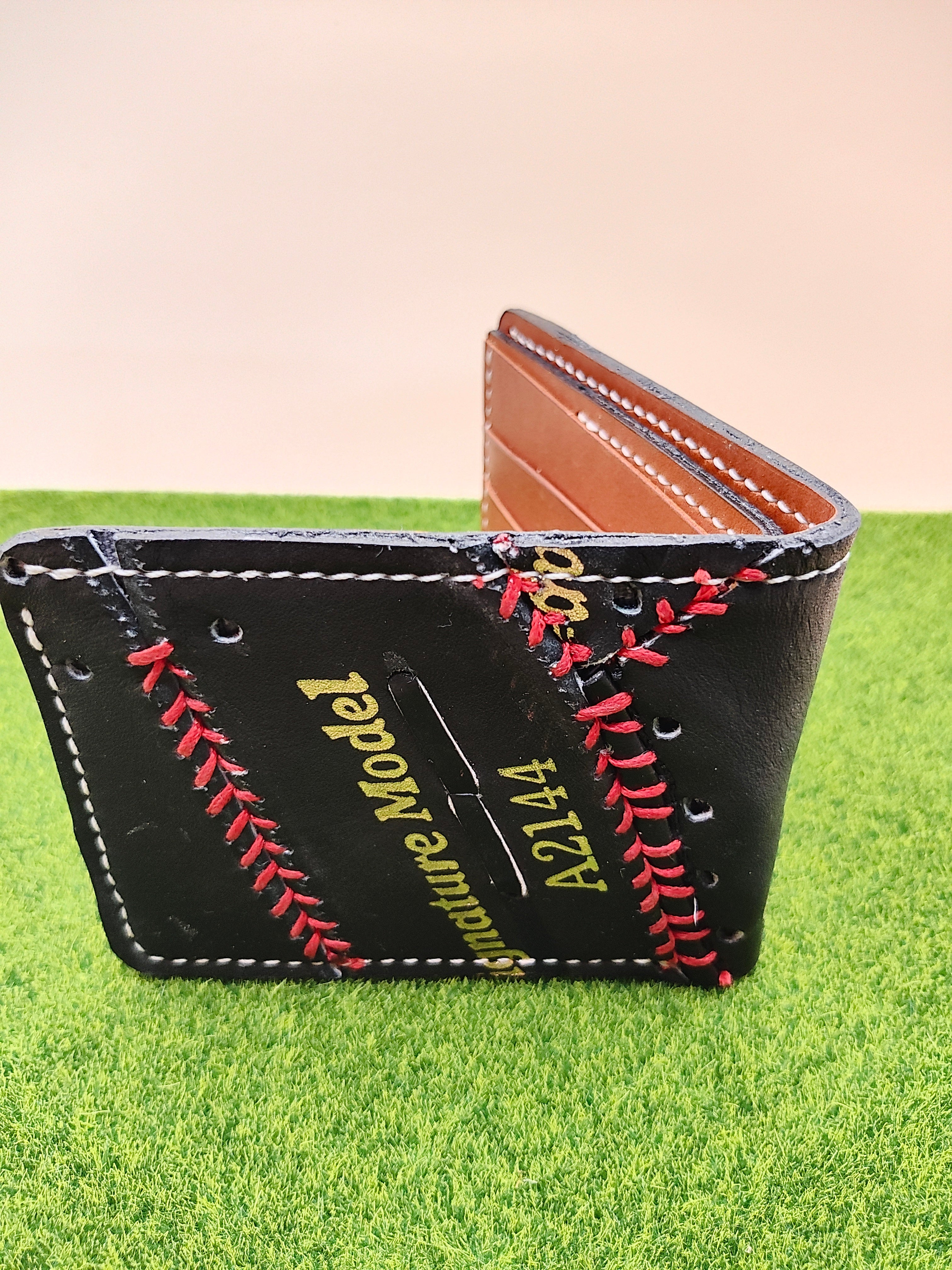 Kirby Puckett Black Wallet – Whenitwasagame baseballglovewallets.com