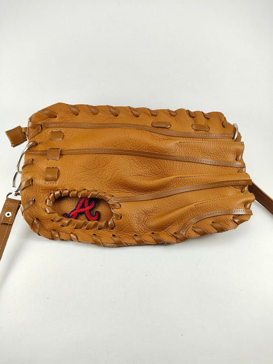 Finger Glove Purse - Atlanta Braves A