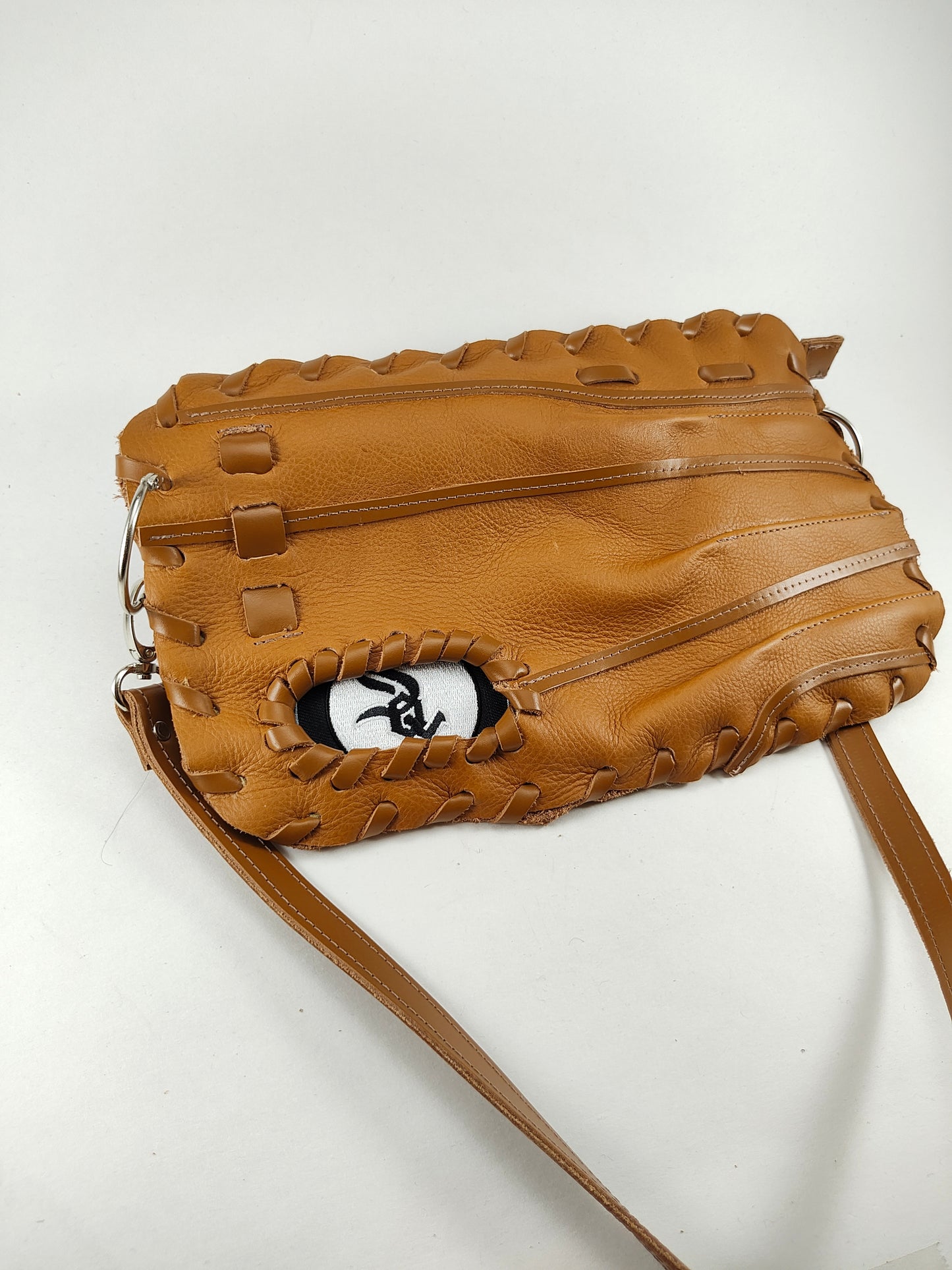 Finger Glove Purse - Chicago White Sox Black Circle Emblem