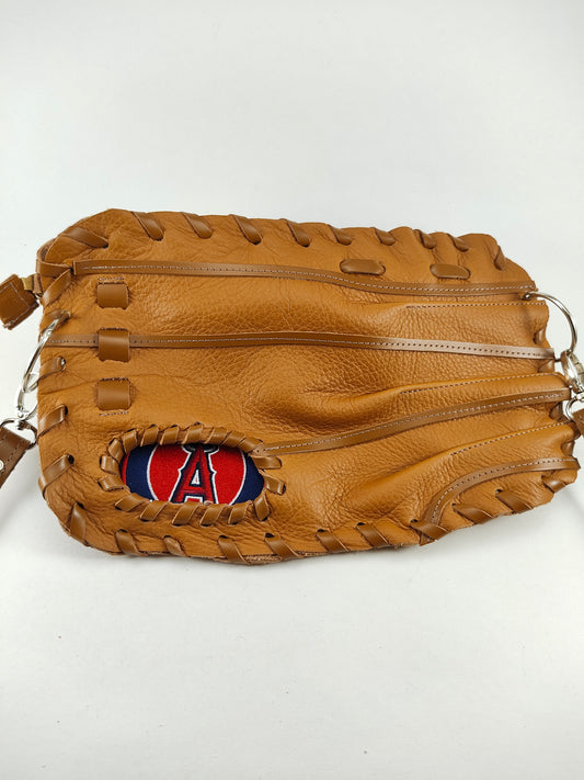 Finger Glove Purse - Los Angeles Angels Red Center Blue Outline Circle