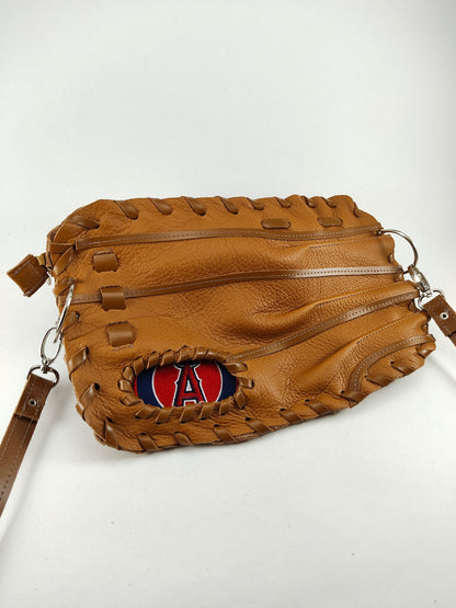 Finger Glove Purse - Los Angeles Angels Red Center Blue Outline Circle