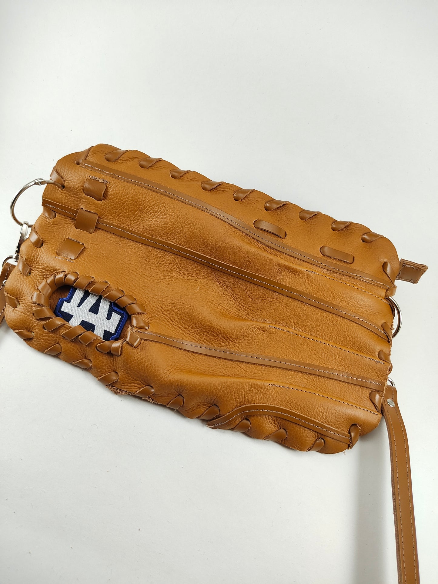 Finger Glove Purse - Los Angeles Dodgers LA White