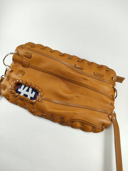 Finger Glove Purse - Los Angeles Dodgers LA White