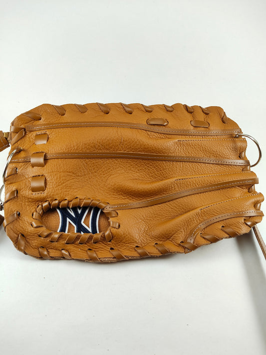 Finger Glove Purse - New York Yankees NY Blue