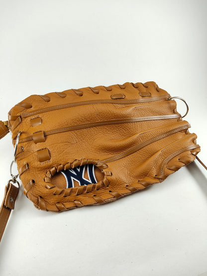 Finger Glove Purse - New York Yankees NY Blue
