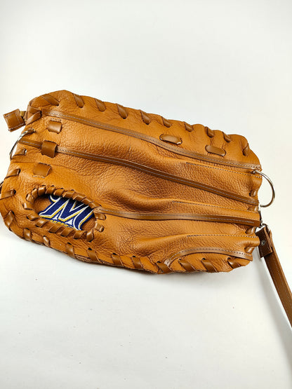 Finger Glove Purse - Milwaukee Brewers M