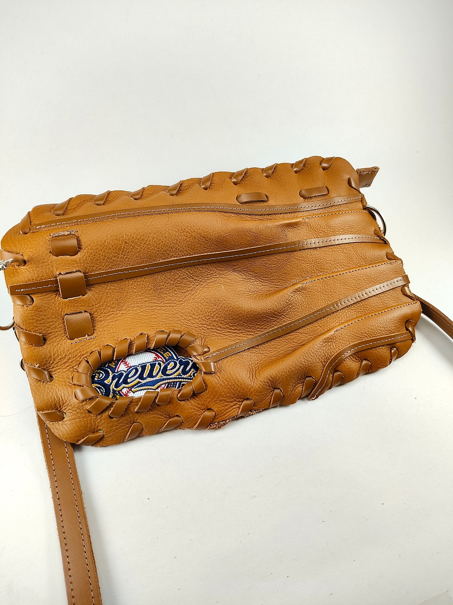 Finger Glove Purse - Milwaukee Brewers Ball Emblem