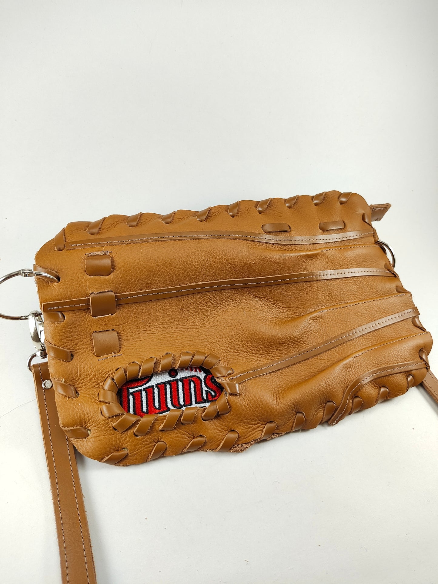 Finger Glove Purse - Minnesota Twins Large Emblem