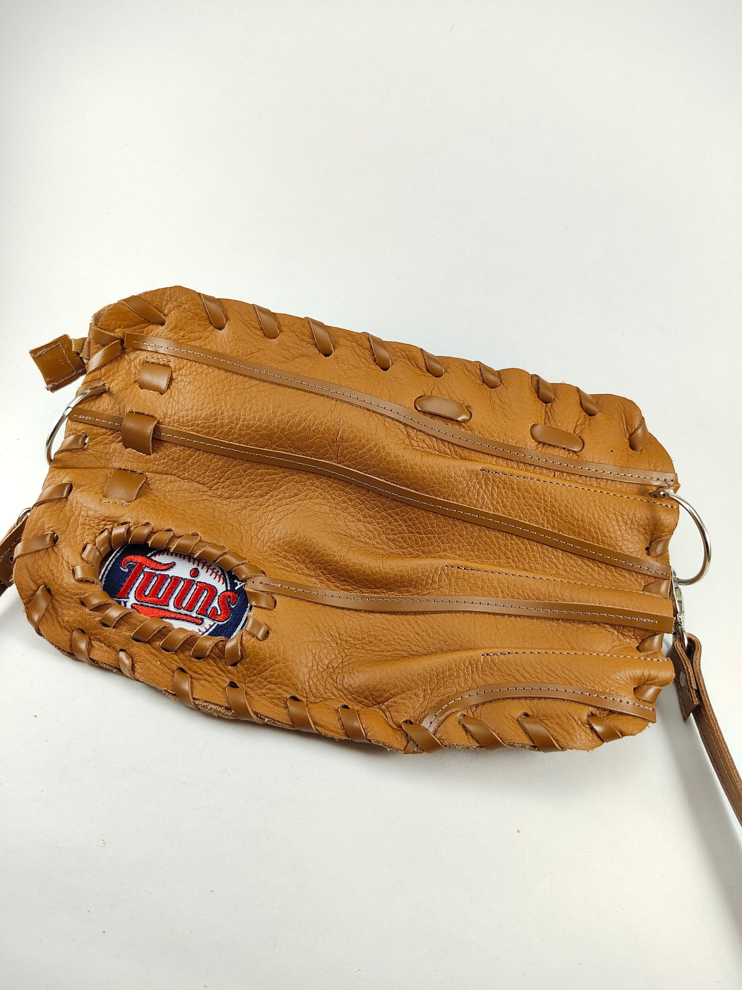 Finger Glove Purse - Minnesota Twins Small Emblem