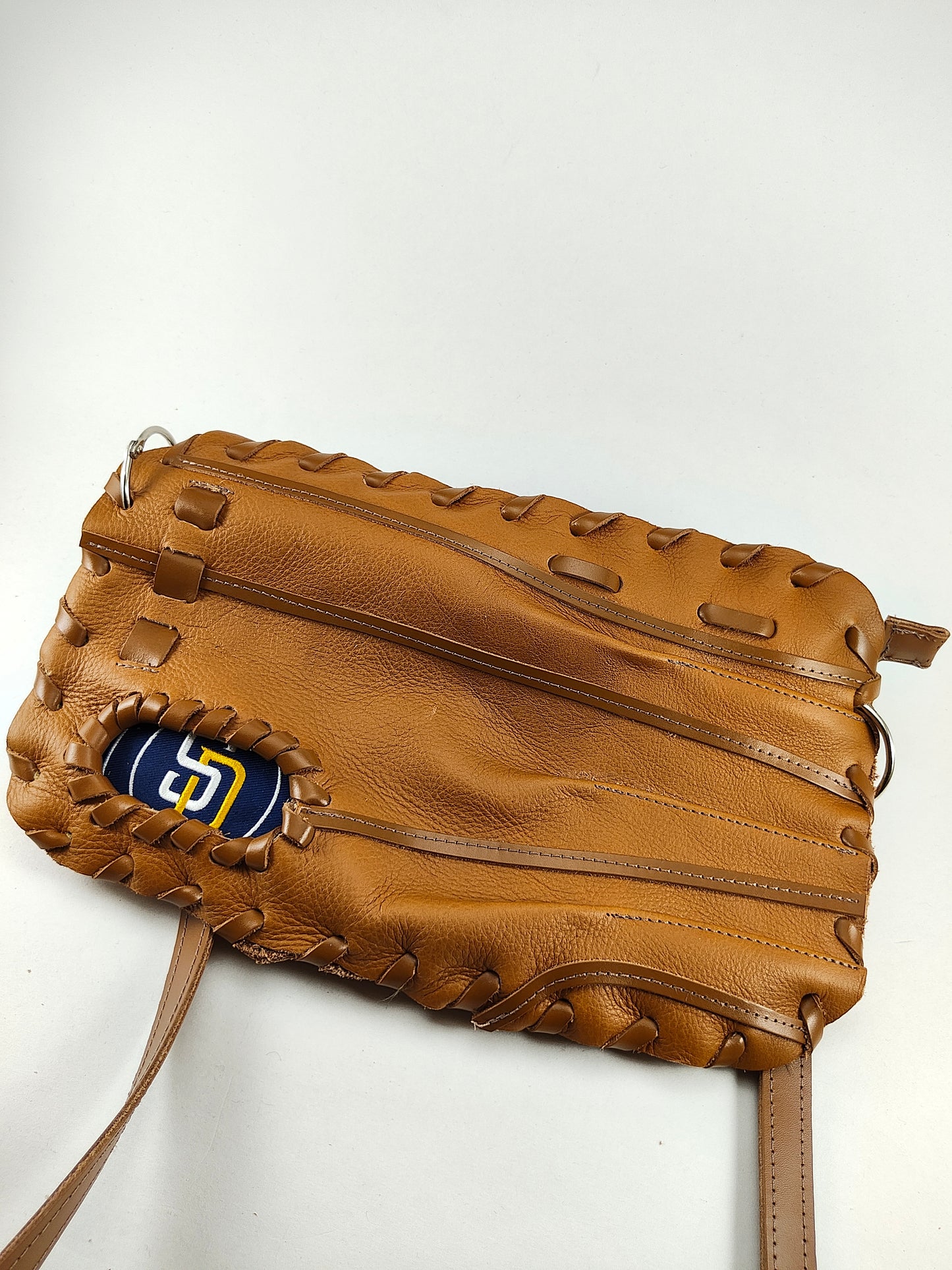 Finger Glove Purse - San Diego Padres SD Circle