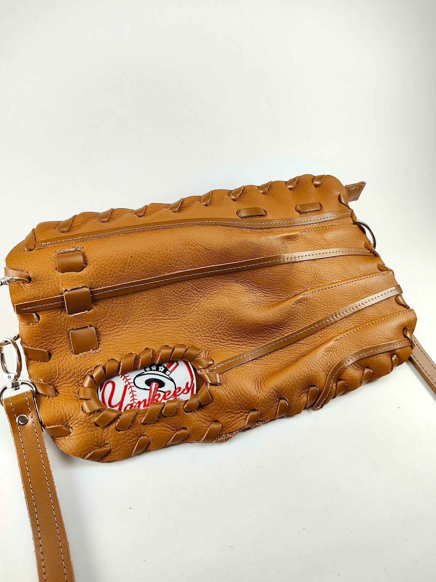 Finger Glove Purse - New York Yankees Tophat
